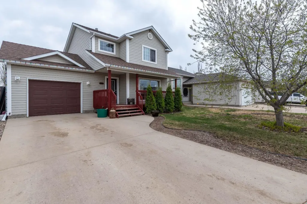 2305 51 Avenue Lloydminster AB T9V 3H3