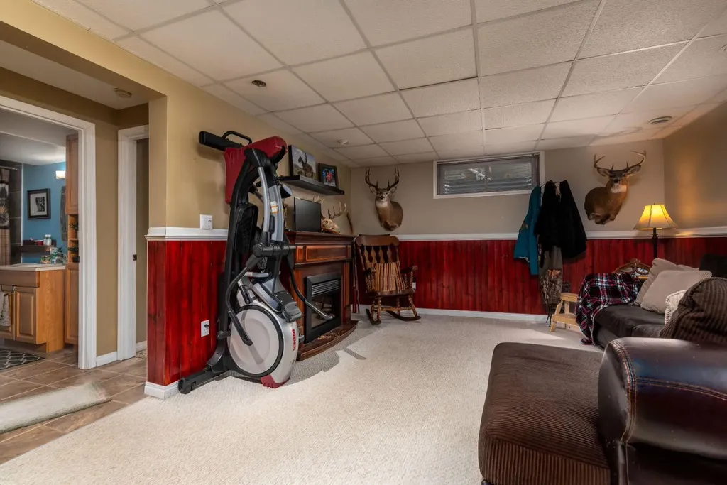 2305 51 Avenue Lloydminster AB T9V 3H3