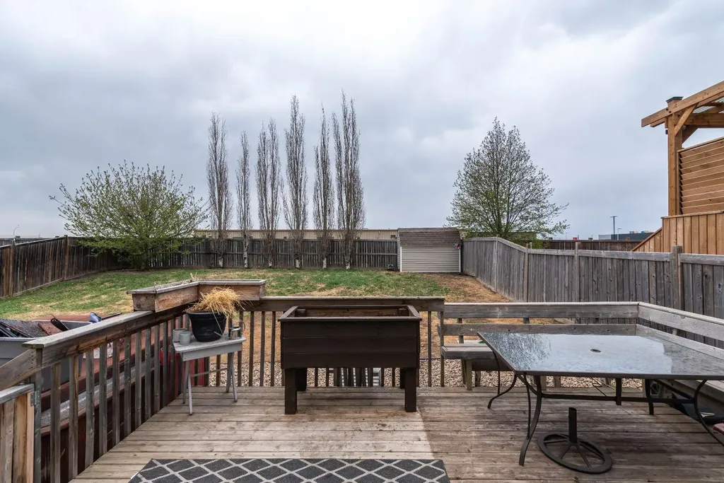 2305 51 Avenue Lloydminster AB T9V 3H3