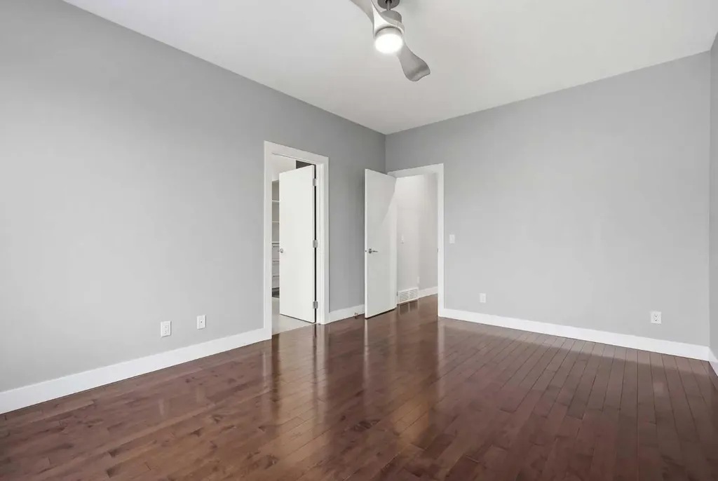 2018 37 Street SW Calgary AB T3E 3A6