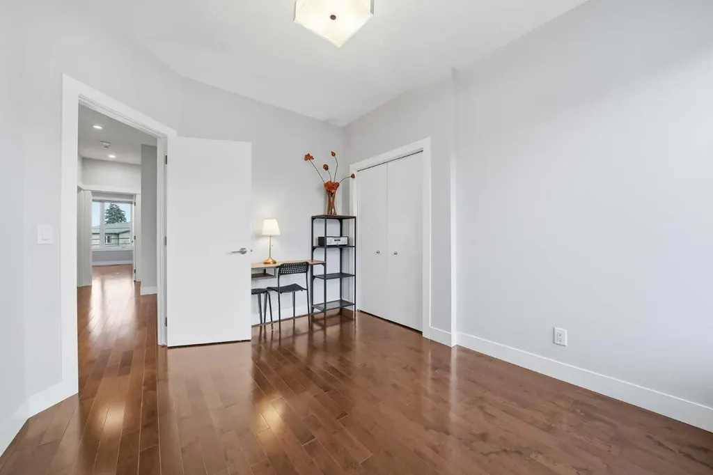 2018 37 Street SW Calgary AB T3E 3A6