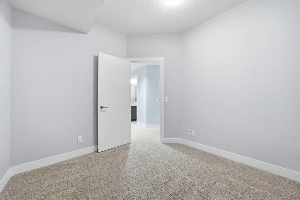 2018 37 Street SW Calgary AB T3E 3A6