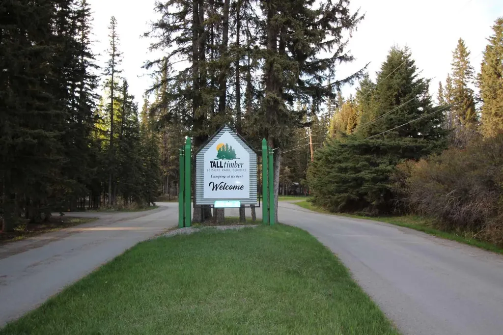 5230 Highway 27 Rural Mountain View County AB T0M1X0