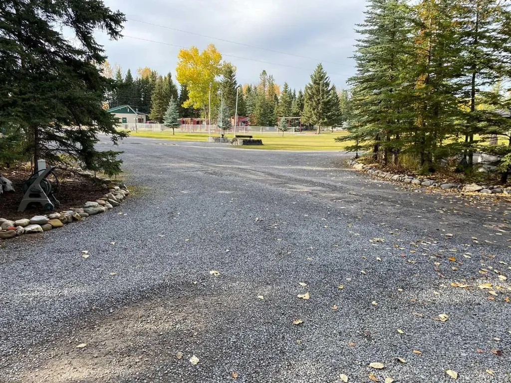 5230 Highway 27 Rural Mountain View County AB T0M1X0