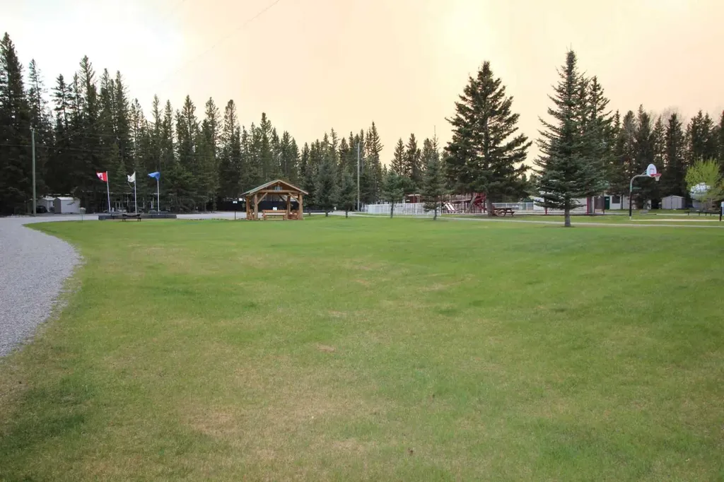 5230 Highway 27 Rural Mountain View County AB T0M1X0