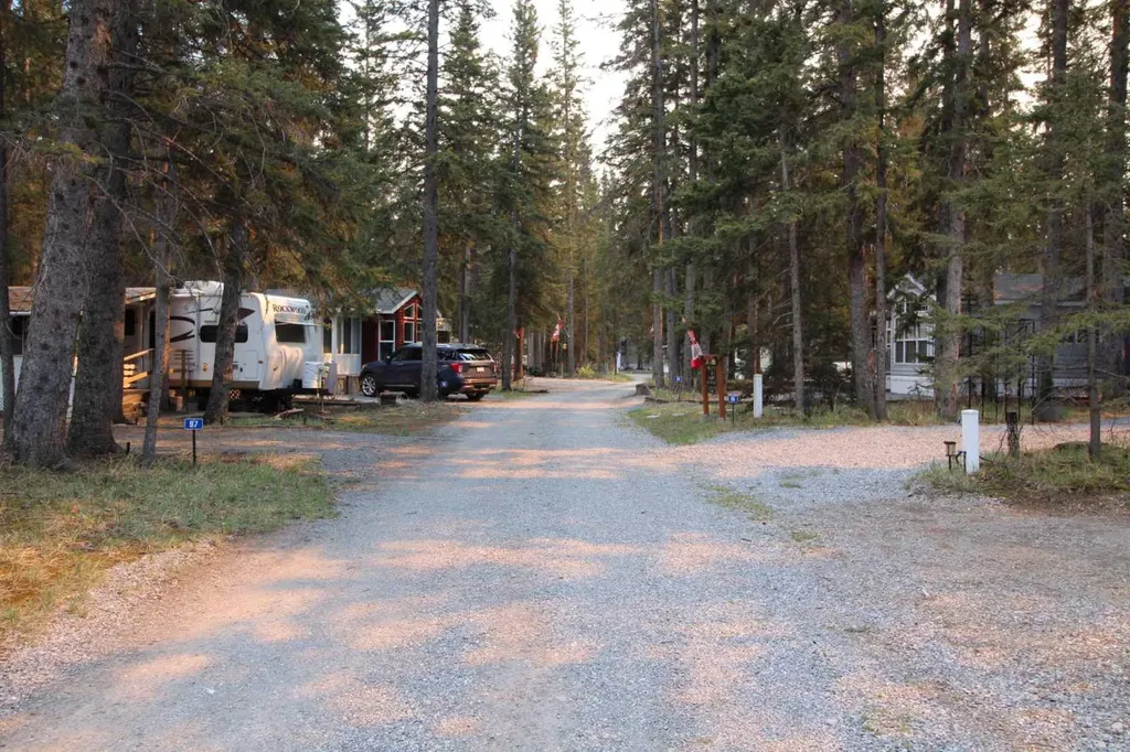 5230 Highway 27 Rural Mountain View County AB T0M1X0
