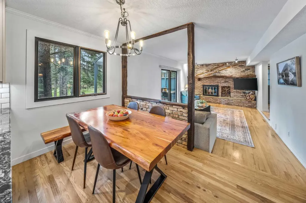 74 Redwood Meadows Drive Rural Rocky View County AB T3Z1A3