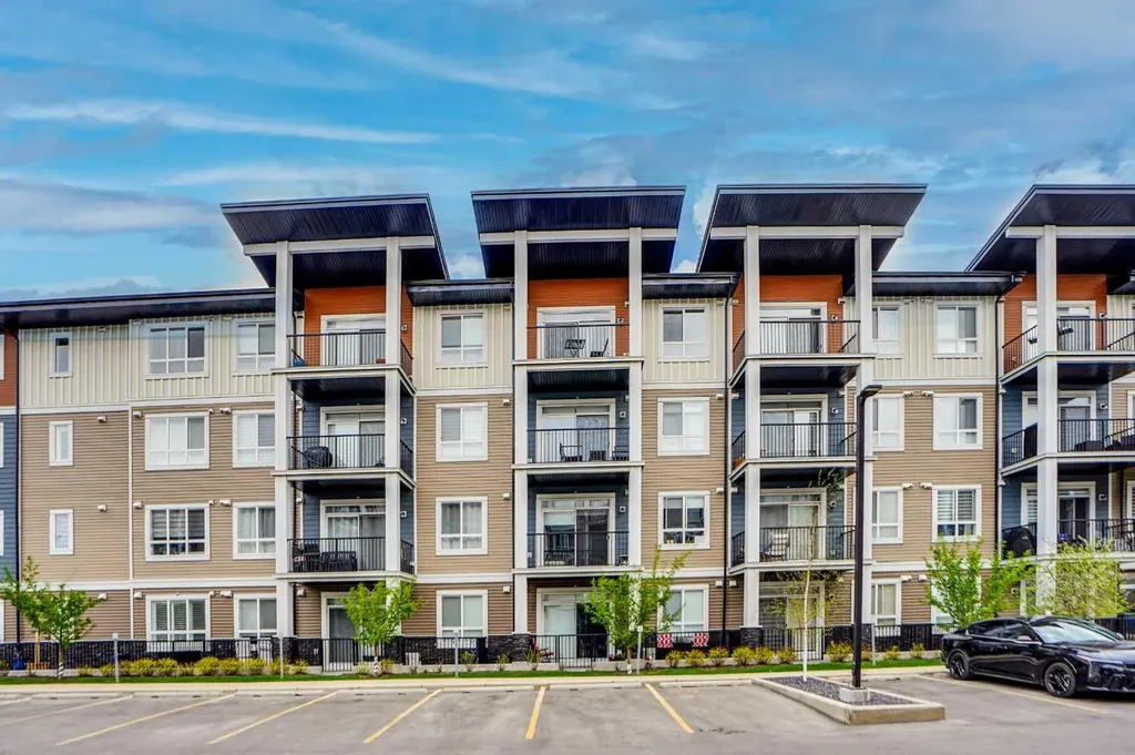 25 Walgrove Walk SE Calgary AB T2X5E2