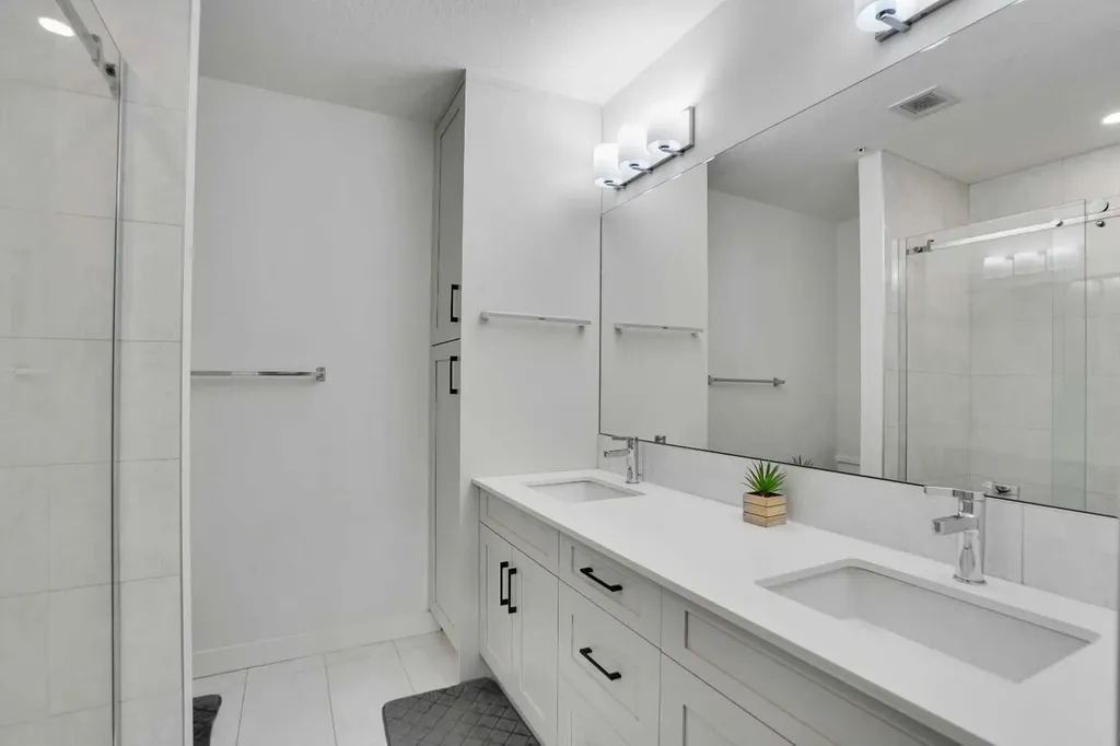25 Walgrove Walk SE Calgary AB T2X5E2