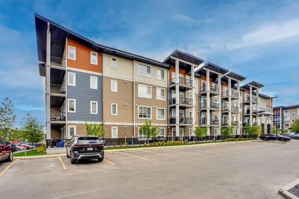 25 Walgrove Walk SE Calgary AB T2X5E2