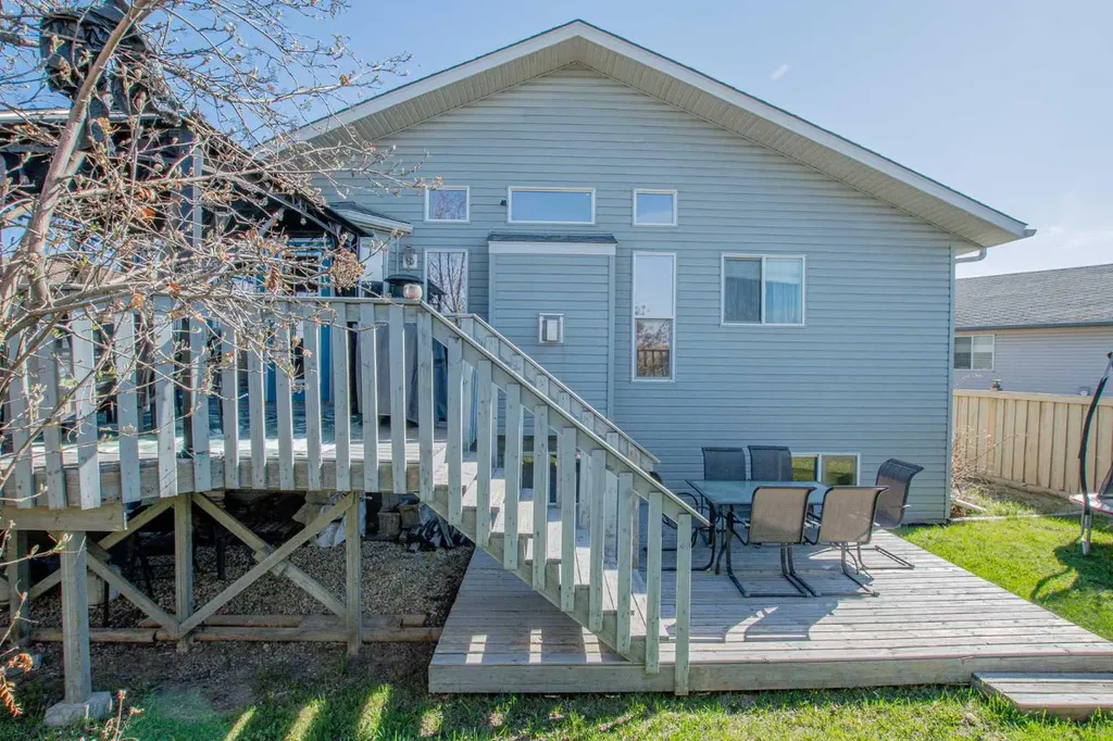7110 90 Street Grande Prairie AB T8X 0E1