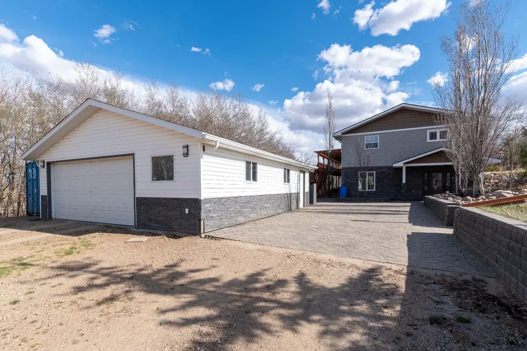 484063 Rr20 Blackfoot AB T9V 3B5