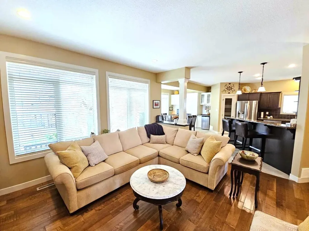 230 Firelight Crescent W Lethbridge AB T1J 4W1