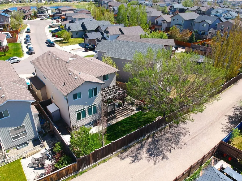 230 Firelight Crescent W Lethbridge AB T1J 4W1