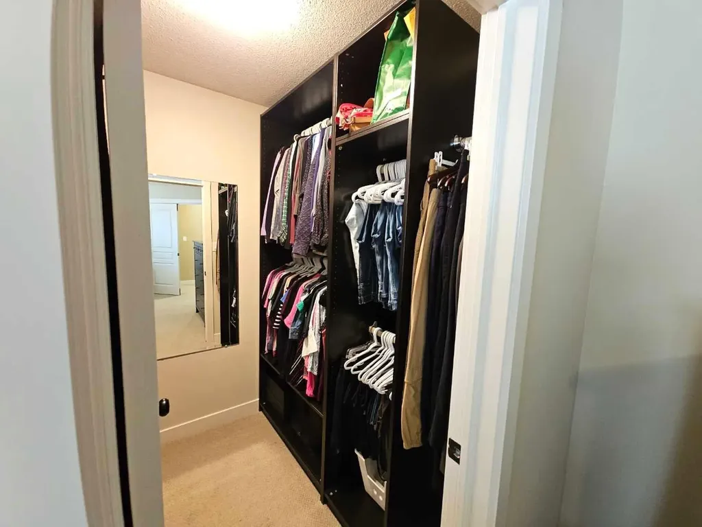 230 Firelight Crescent W Lethbridge AB T1J 4W1