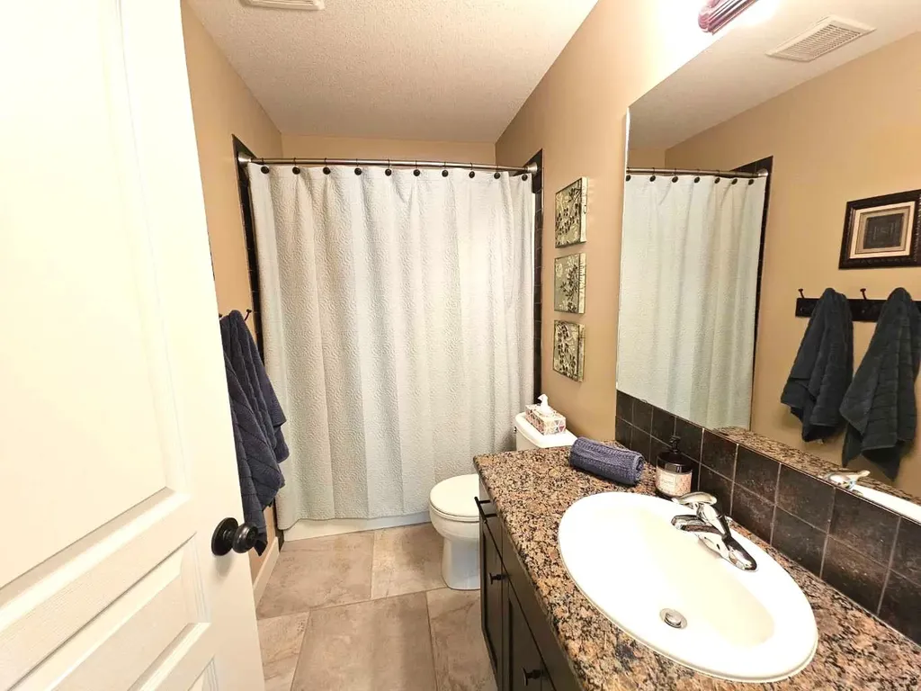 230 Firelight Crescent W Lethbridge AB T1J 4W1