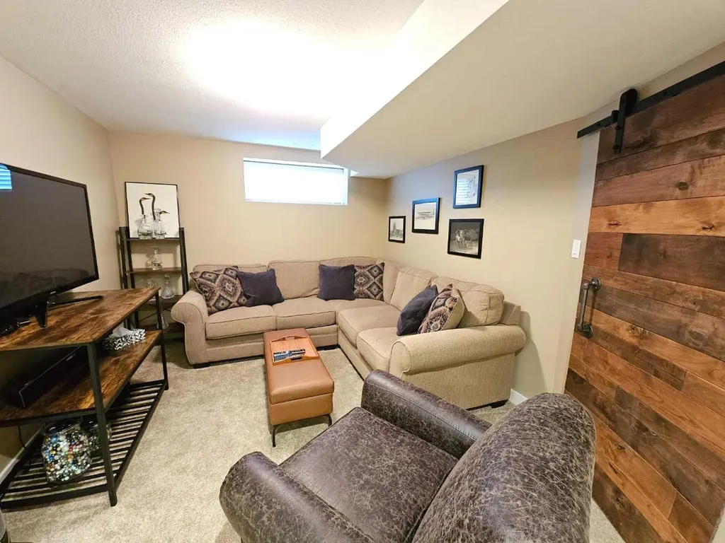 230 Firelight Crescent W Lethbridge AB T1J 4W1