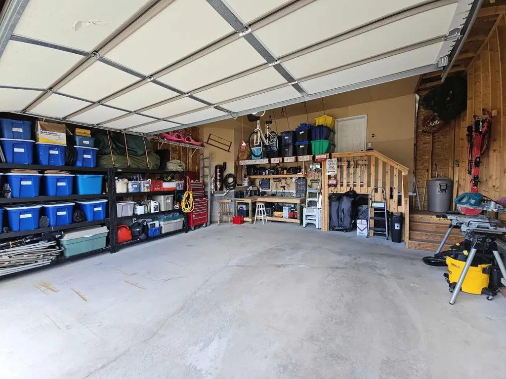 230 Firelight Crescent W Lethbridge AB T1J 4W1
