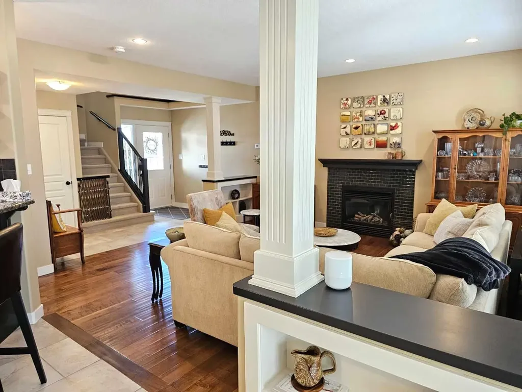 230 Firelight Crescent W Lethbridge AB T1J 4W1