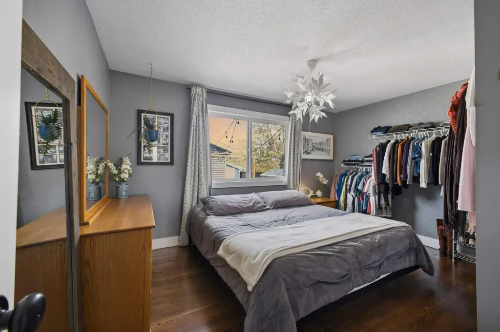 6 Otterbury Avenue Red Deer AB T4N 4Z9