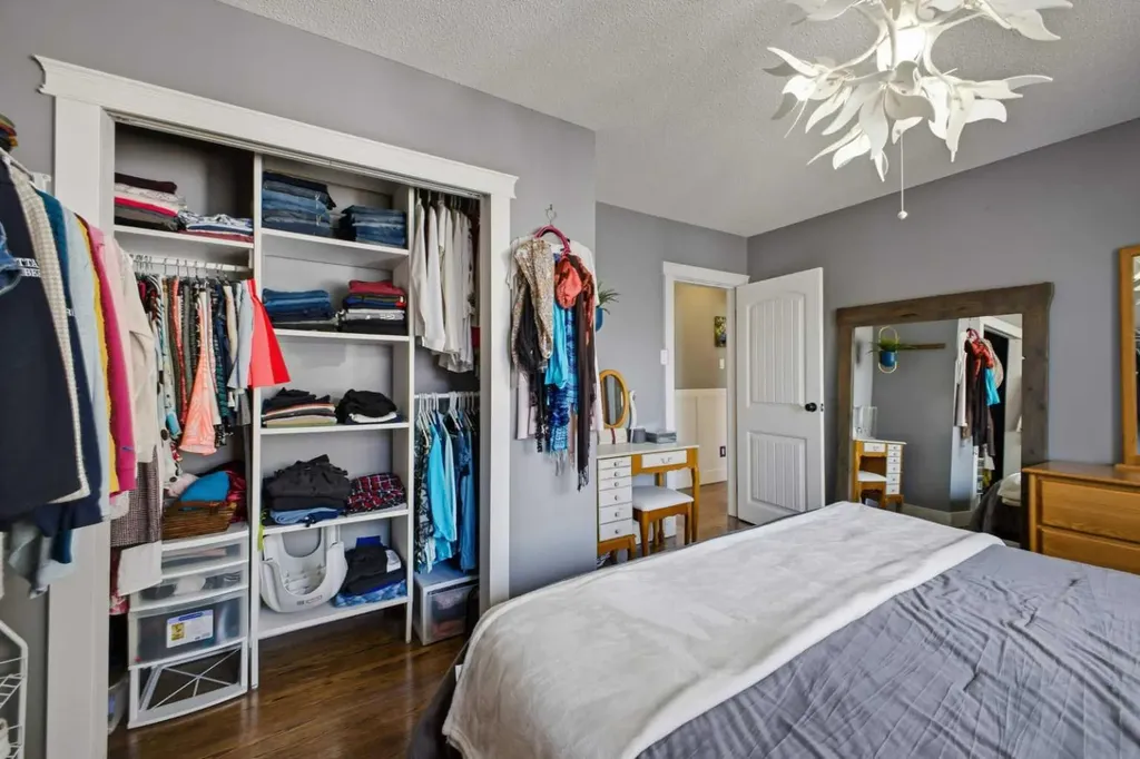 6 Otterbury Avenue Red Deer AB T4N 4Z9