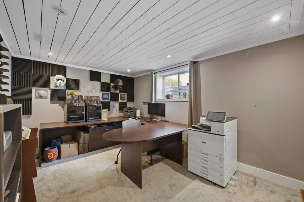 6 Otterbury Avenue Red Deer AB T4N 4Z9