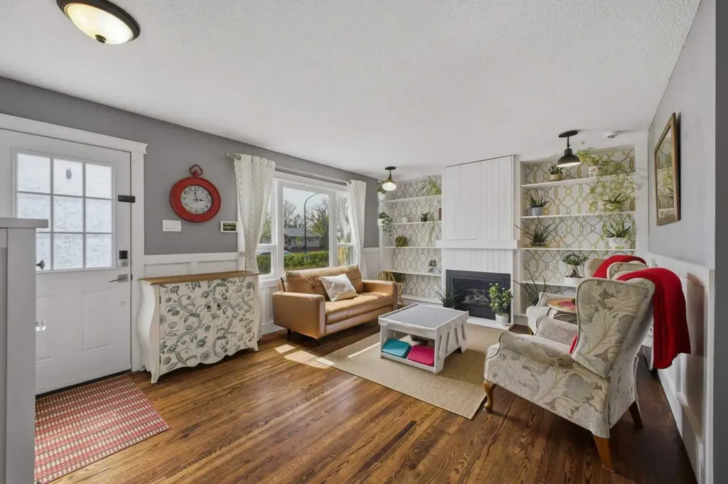6 Otterbury Avenue Red Deer AB T4N 4Z9