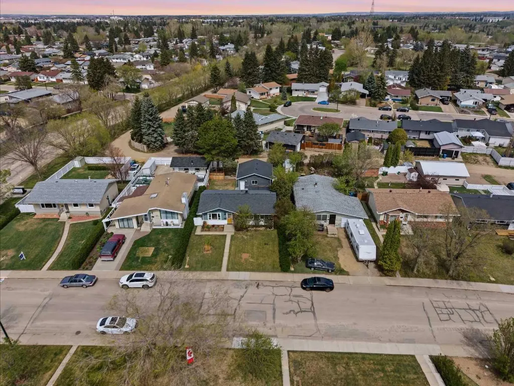 6 Otterbury Avenue Red Deer AB T4N 4Z9