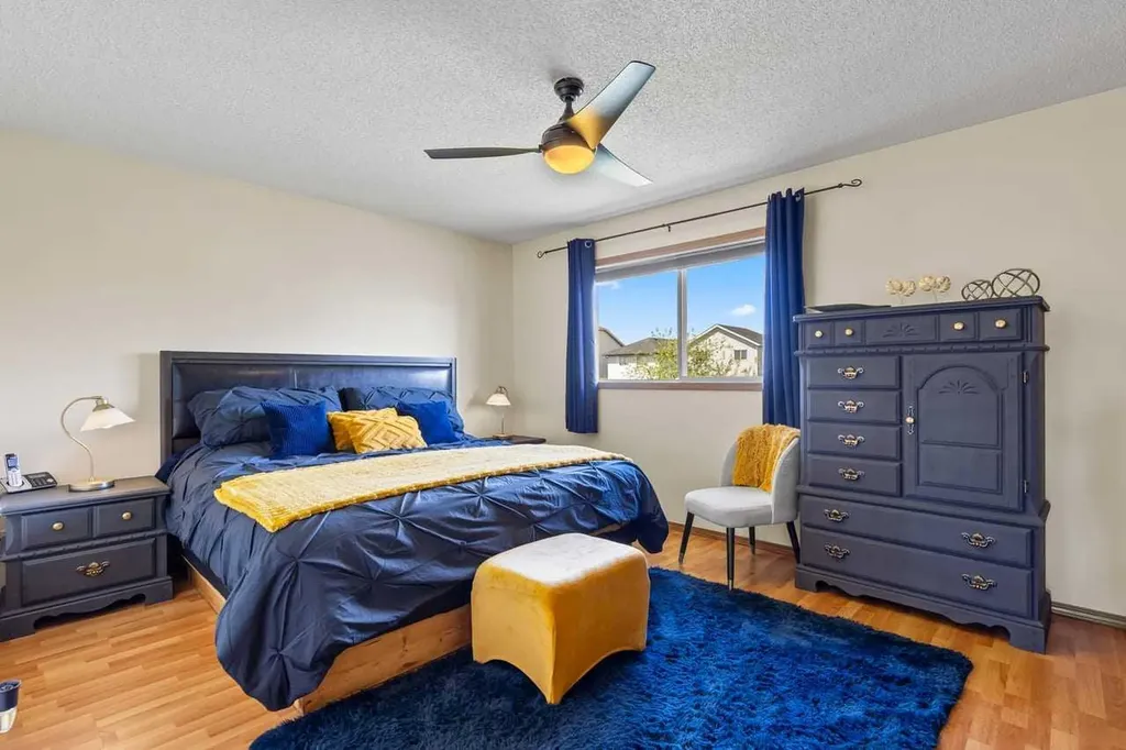 158 Saratoga Close NE Calgary AB T1Y 7A1