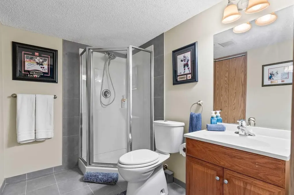 158 Saratoga Close NE Calgary AB T1Y 7A1