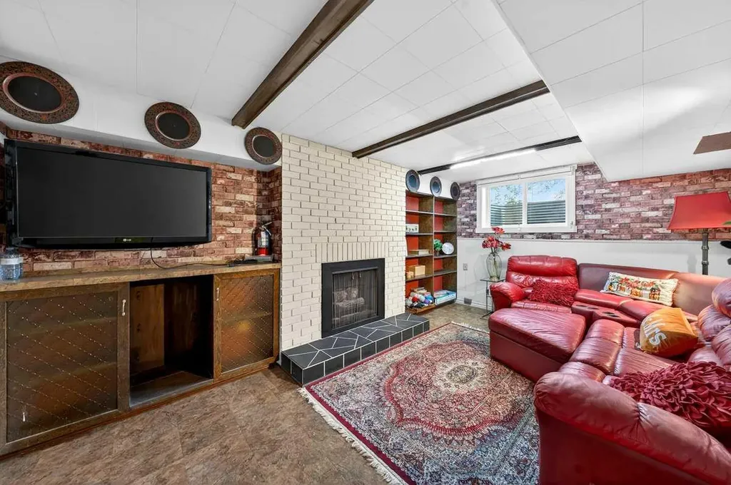 227 Martell Road NE Calgary AB T2A 2X2