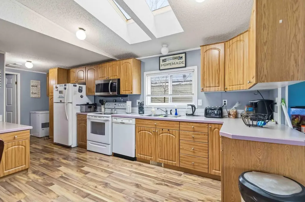 121 Couture Lane Fort Mcmurray AB T9K 1X3