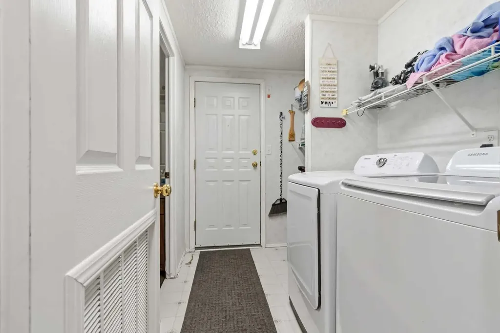 121 Couture Lane Fort Mcmurray AB T9K 1X3