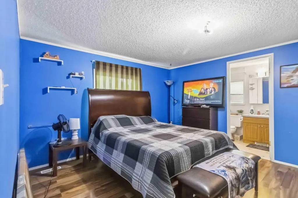121 Couture Lane Fort Mcmurray AB T9K 1X3