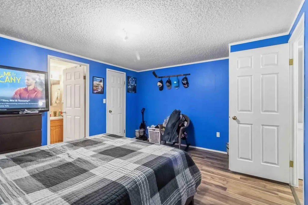 121 Couture Lane Fort Mcmurray AB T9K 1X3