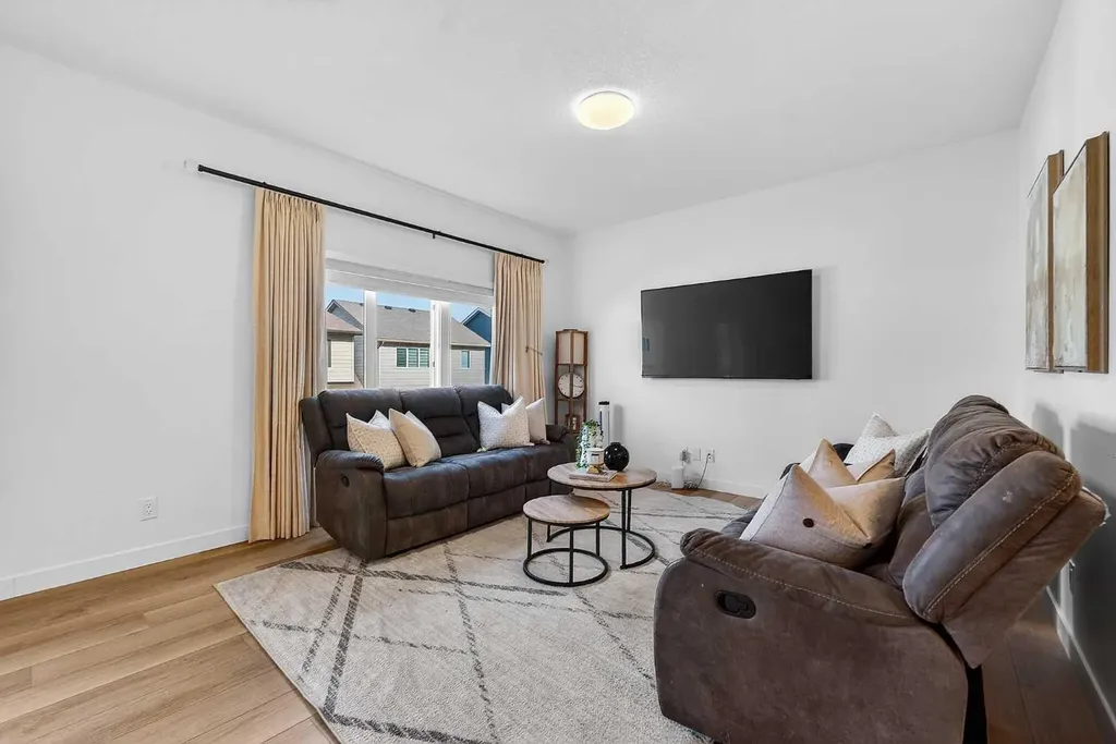 309 Baneberry Way SW Airdrie AB T4B 5R9