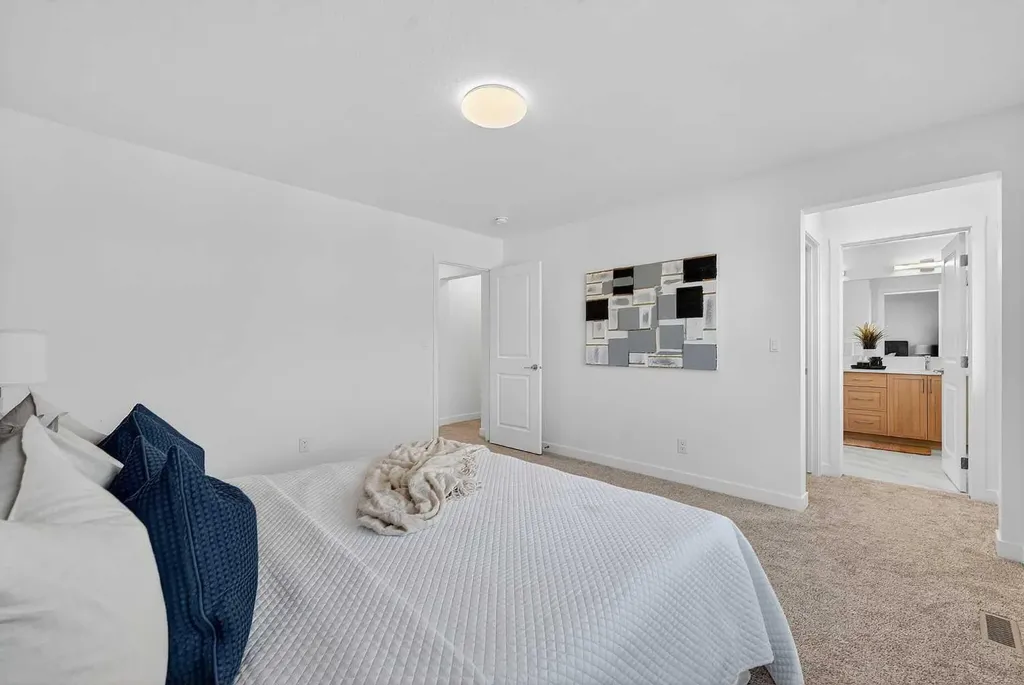 309 Baneberry Way SW Airdrie AB T4B 5R9