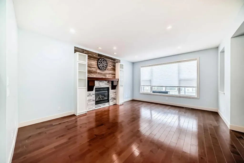 331 Royal Oak Heath NW Calgary AB T3G0B6
