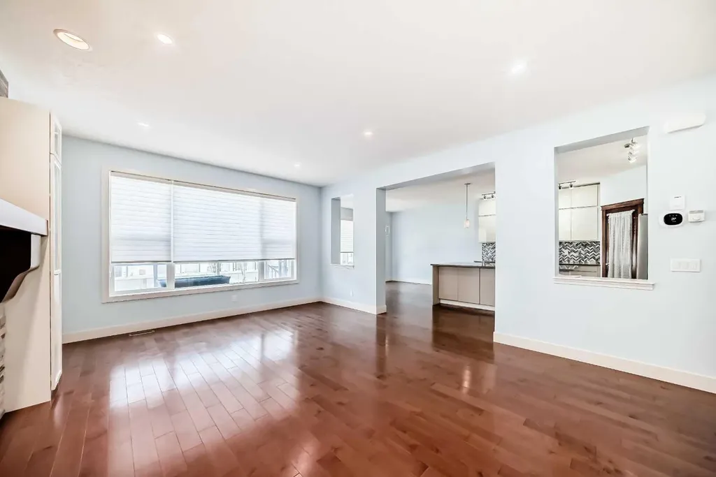 331 Royal Oak Heath NW Calgary AB T3G0B6