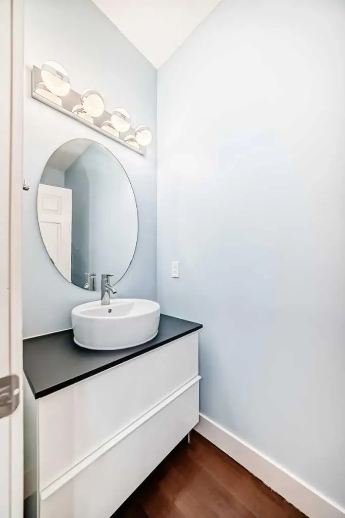 331 Royal Oak Heath NW Calgary AB T3G0B6