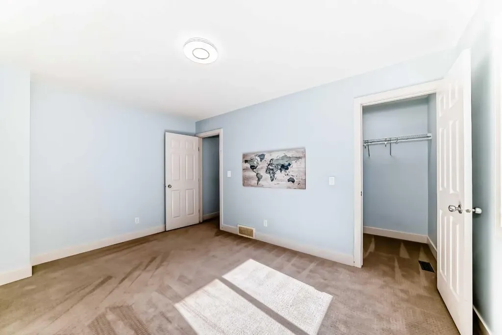 331 Royal Oak Heath NW Calgary AB T3G0B6