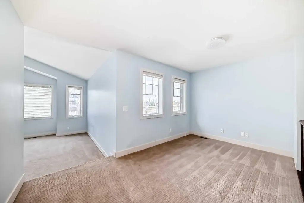331 Royal Oak Heath NW Calgary AB T3G0B6