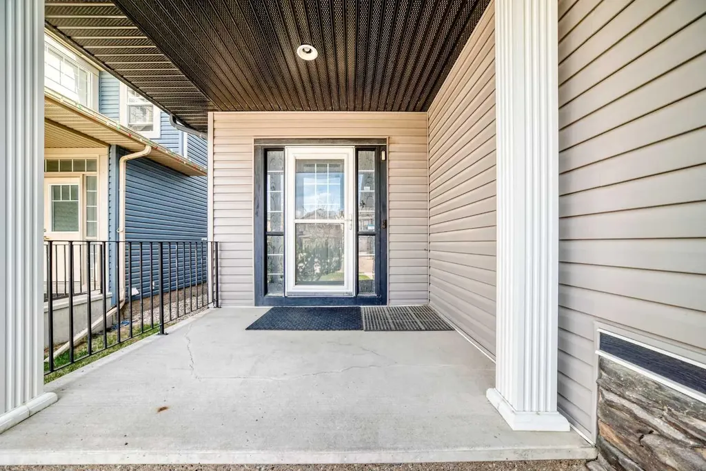 331 Royal Oak Heath NW Calgary AB T3G0B6