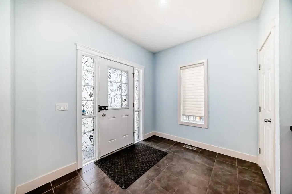 331 Royal Oak Heath NW Calgary AB T3G0B6