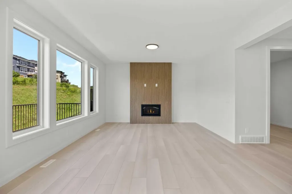 278 Creekstone Hill SW Calgary AB T3P 2V3