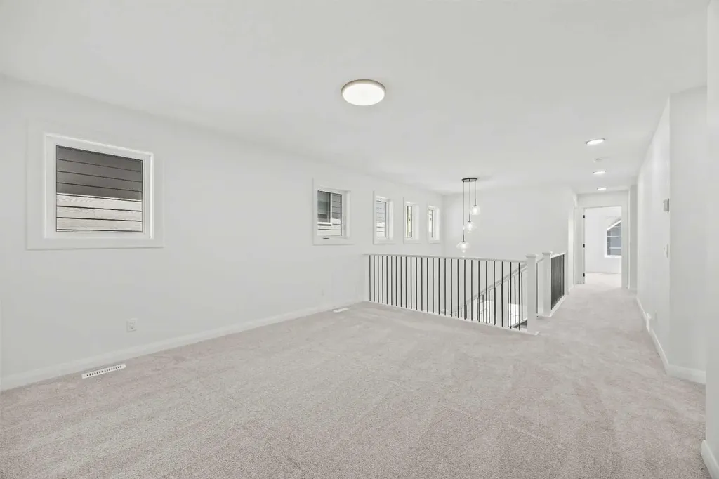 278 Creekstone Hill SW Calgary AB T3P 2V3