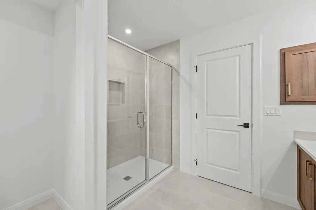 278 Creekstone Hill SW Calgary AB T3P 2V3