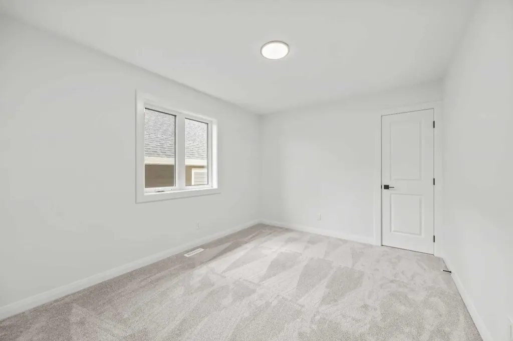 278 Creekstone Hill SW Calgary AB T3P 2V3