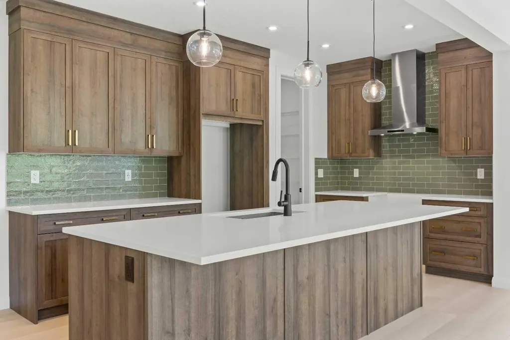 278 Creekstone Hill SW Calgary AB T3P 2V3