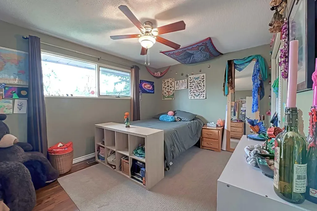 5940 Dalkeith Hill NW Calgary AB T3A 1G6